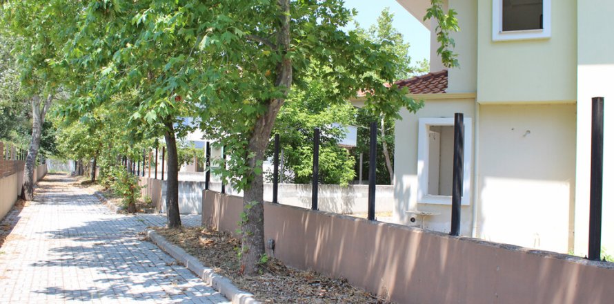 235m² Business in Katerini, Greece No. 56273