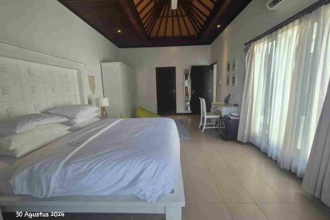 3 bedrooms Villa in Seminyak, Indonesia No. 52986 14