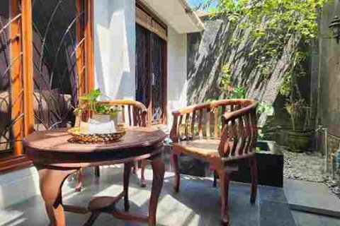 4 bedrooms House in Denpasar, Indonesia No. 52987 2