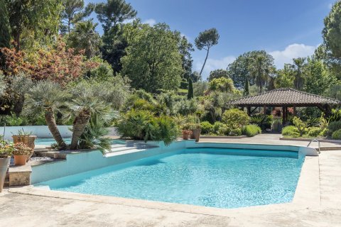 8 bedrooms Villa in Mougins, France No. 68070 3