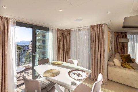 3 dormitorios Apartment en Antibes, France No. 67978 8