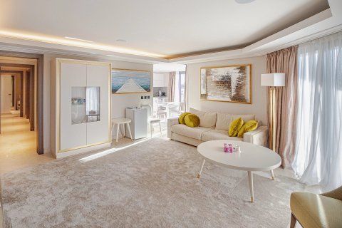 3 dormitorios Apartment en Antibes, France No. 67978 6