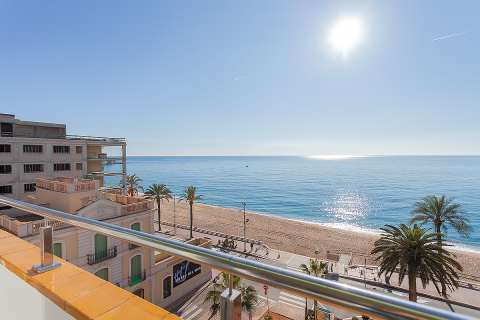 2 bedrooms Apartment in Lloret de Mar, Spain No. 26358 2