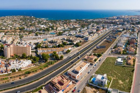 3 dormitorios Villa en La Zenia, Spain No. 25559 9