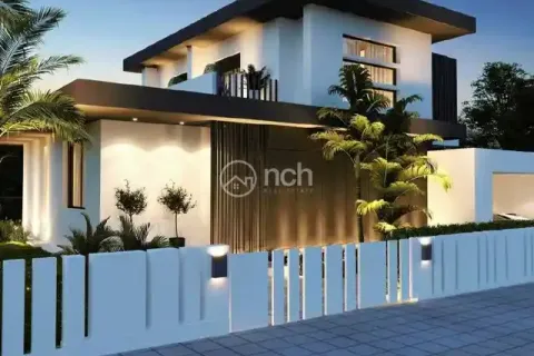 4 bedrooms House in Nicosia, Cyprus No. 30168 1