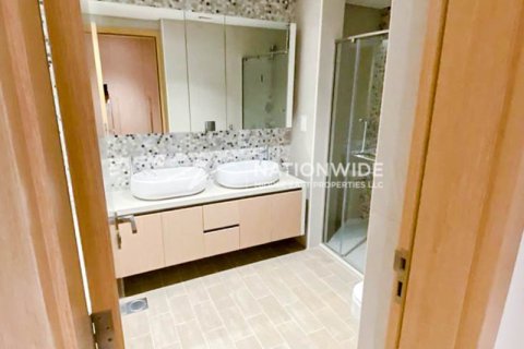 2 dormitorios Apartment en  Yas Island, UAE No. 4302 3