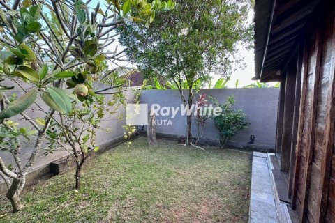 3 bedrooms Villa in Kediri, Indonesia No. 23039 11