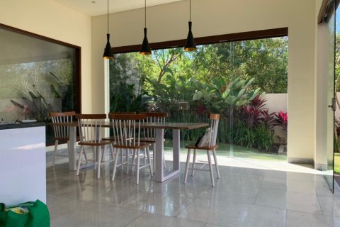 4 bedrooms Villa in Jimbaran, Indonesia No. 23080 16