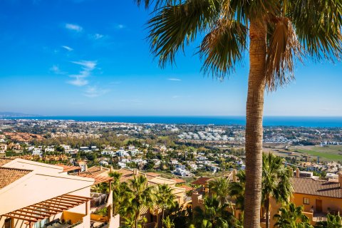 3 bedrooms Penthouse in Benahavis, Spain No. 27415 24