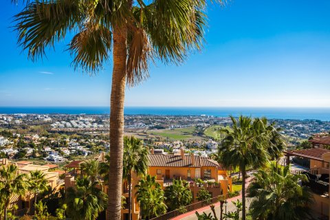 3 bedrooms Penthouse in Benahavis, Spain No. 27415 23