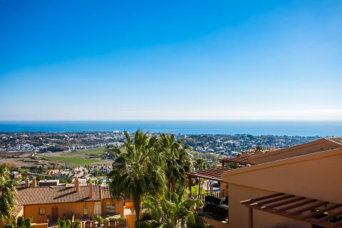 3 bedrooms Penthouse in Benahavis, Spain No. 27415 21