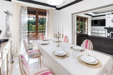 5 dormitorios Villa en Marbella, Spain No. 27385 12