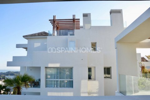 4 bedrooms Apartment in Benahavis, Spain No. 27459 7