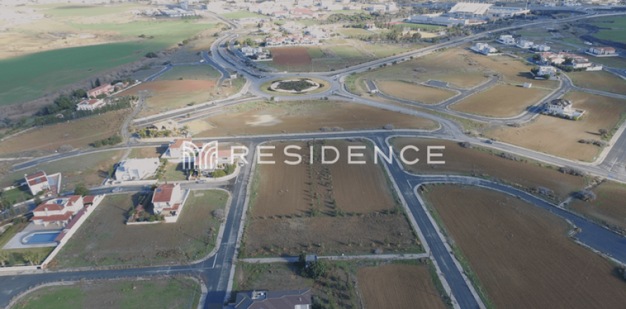 521m² Land in Strovolos, Cyprus No. 64517