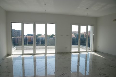 4 bedrooms Apartment in Limassol, Cyprus No. 50330 5