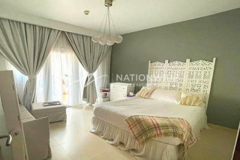 3 dormitorios Apartment en  Yas Island, UAE No. 3734 7