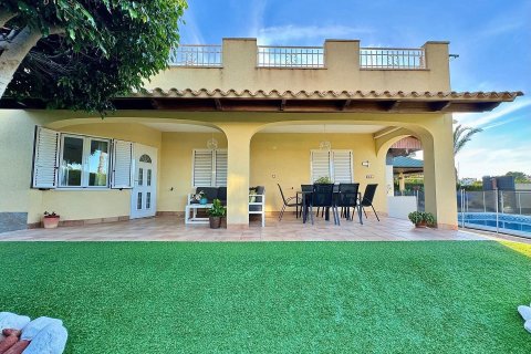 3 bedrooms Villa in Cabo Roig, Spain No. 27177 8