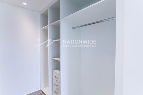 3 chambres Appartement à Abu Dhabi, UAE No. 91259 7
