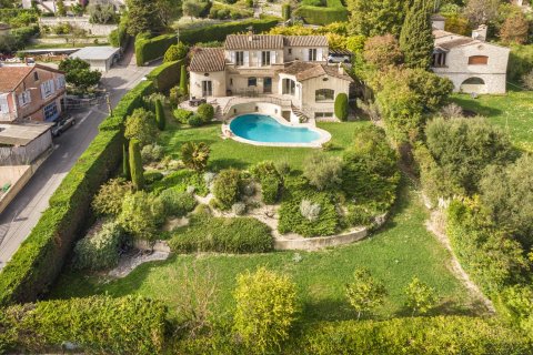 5 bedrooms Villa in La Colle-sur-Loup, France No. 73257 3