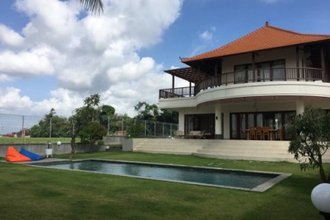 3 bedrooms Villa in Kediri, Indonesia No. 23115 13