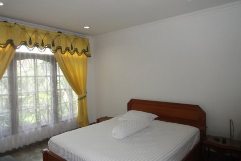 5 bedrooms House in Denpasar, Indonesia No. 23060 11