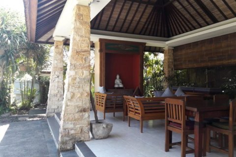 5 bedrooms Villa in Jimbaran, Indonesia No. 23066 8