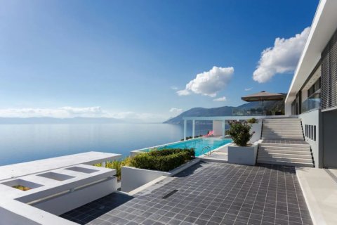 8 bedrooms Villa in Central Greece, Greece No. 51549 1