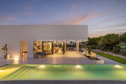 3 bedrooms Villa in San Miguel de Salinas, Spain No. 26758 3