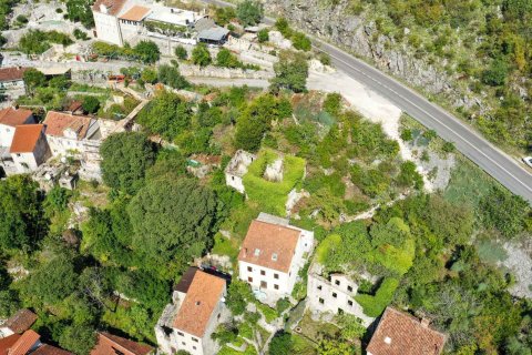 1070m² Land in Kotor, Montenegro No. 67021 2