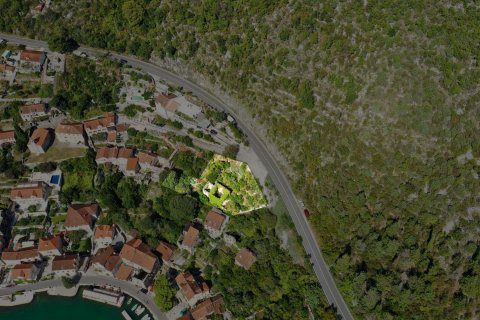 1070m² Land in Kotor, Montenegro No. 67021 1