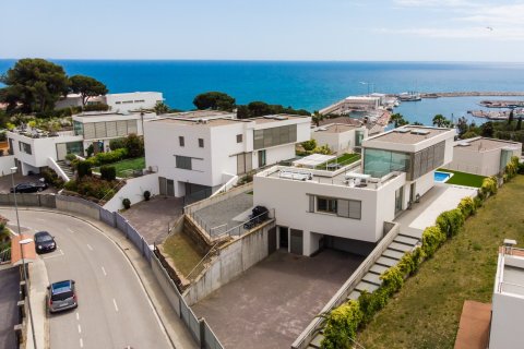 5 chambres House à Arenys de Mar, Spain No. 25418 10