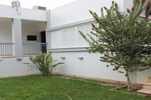 5 dormitorios House en Aglantzia, Cyprus No. 73702 1