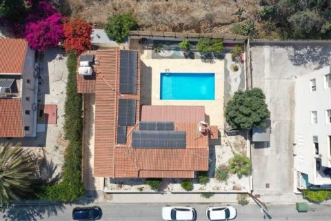 3 bedrooms Villa in Paphos, Cyprus No. 73701 2