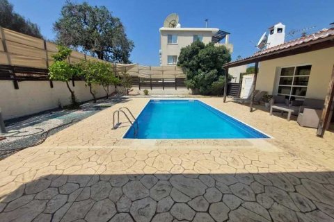 3 bedrooms Villa in Paphos, Cyprus No. 73701 4