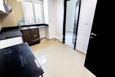 3 dormitorios Apartment en Al Reef, UAE No. 3845 7