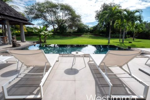 5 bedrooms Villa in Tamarin, Mauritius No. 53434 4