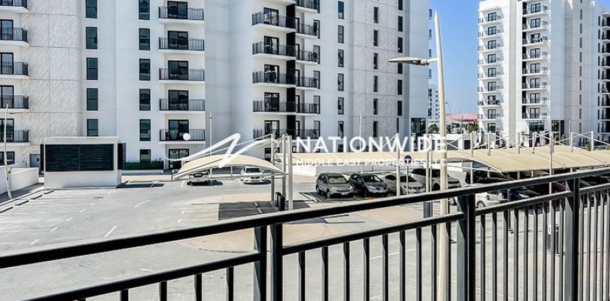 3 dormitorios Apartment en  Yas Island, UAE No. 4685