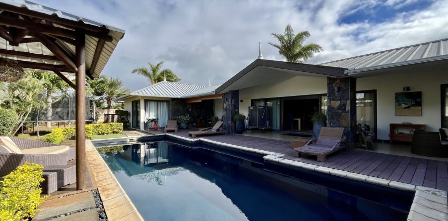 5 bedrooms Villa in Cascavelle, Mauritius No. 60772