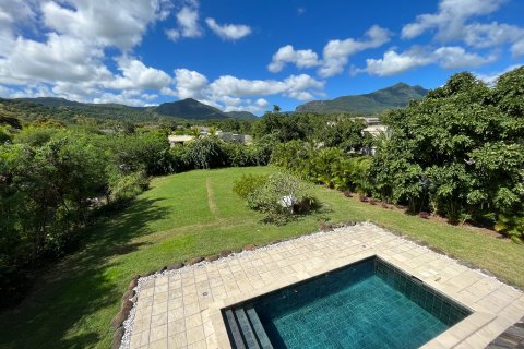 4 bedrooms Villa in Riviere Noire, Mauritius No. 60959 1