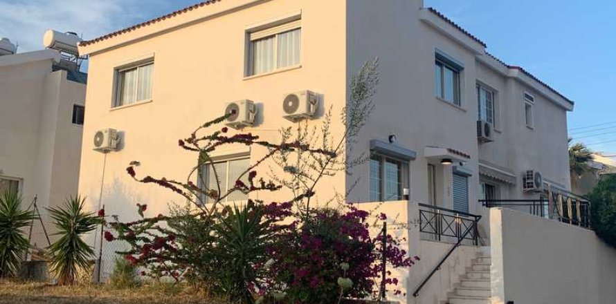 3 dormitorios House en Agios Tychonas, Cyprus No. 63261