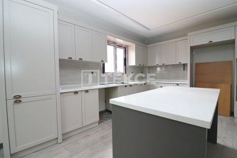 4+1 Apartment en Mezitli, Turkey No. 53754 15