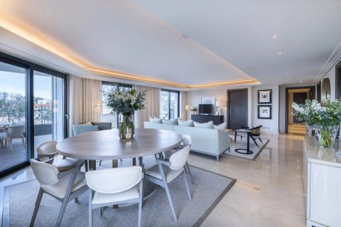 4 dormitorios Apartment en Antibes, France No. 67307 11