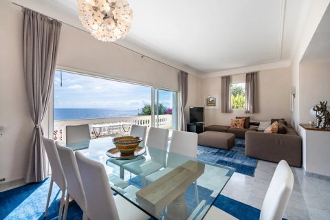 5 bedrooms Villa in Antibes, France No. 67306 7