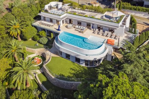 6 bedrooms Villa in Cannes, France No. 67310 2