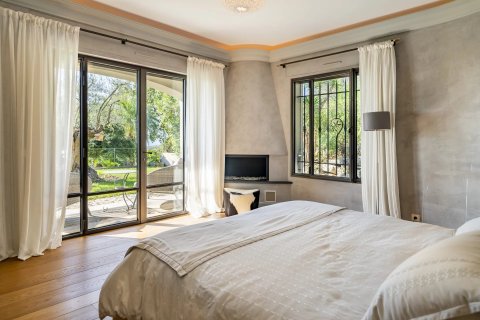 5 bedrooms Villa in Mougins, France No. 67308 10