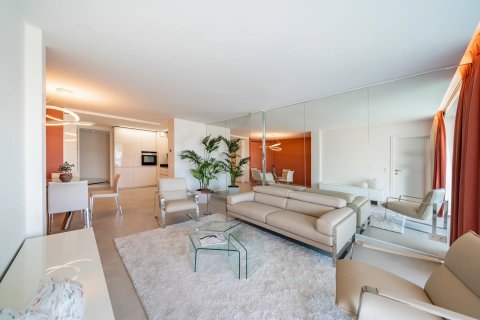 2 dormitorios Apartment en Cannes, France No. 67283 2