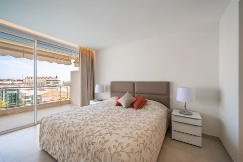 2 dormitorios Apartment en Cannes, France No. 67283 5