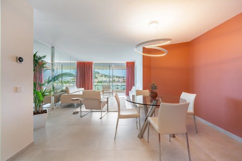 2 dormitorios Apartment en Cannes, France No. 67283 3