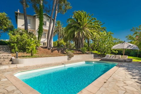 6 bedrooms Villa in Antibes, France No. 67278 3