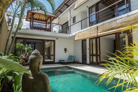 3 bedrooms Villa in Kerobokan, Indonesia No. 70955 1